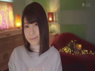 KMHR066露出F奶的文学美少女AV出道古贺松菜.